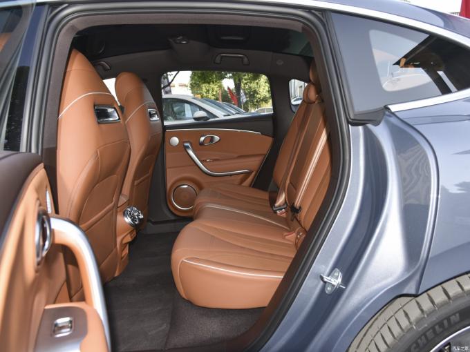 2024 オラキャット EVカー グランドキャット ライトキャット ダークナイト バージョン 555km 204HP 9